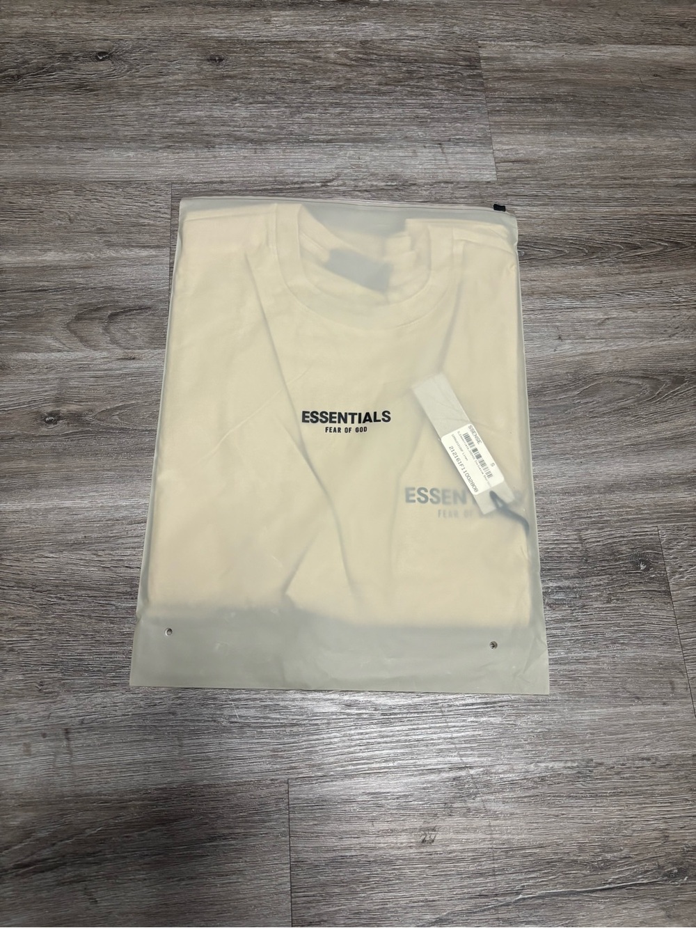 Fw21 fear of god essentials Linen tee - Picture 6 of 6